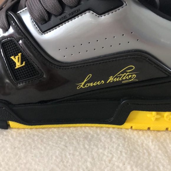 Louis Vuitton Trainer - Picture 8 of 9